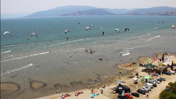 Nea Kios - kitesurfing Greece