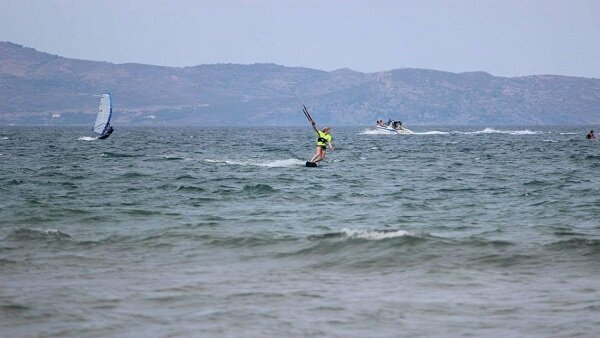 Kitesurfing in Spain_Sant Pere Pescador